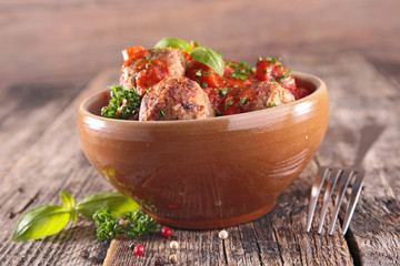 meatballs and tomato sauce
