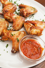 Chicken wings with sauce