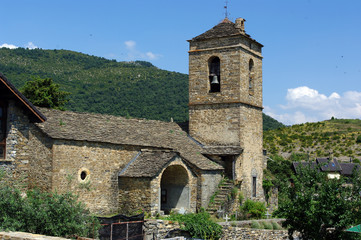 Fototapeta na wymiar church of Buerba.(Pyrenees).Huesca.Spain