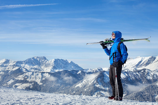 freestyle skiing in Alpine mountains