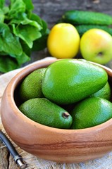 Avocado, spinach, cucumber and apple for preparation smoothie