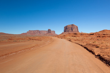 Fototapeta na wymiar Road in Monument Valley