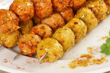 brochettes de boulettes de viande 24042015