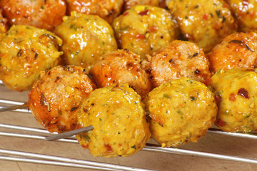brochettes de boulettes de viande 24042015