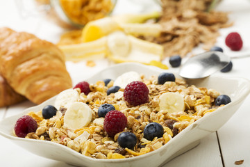 Light, delicious breakfast with cereal and fruit.