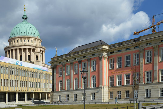 Stadtschloss Potsdam und Nikolaikirche