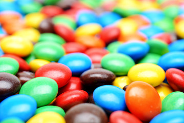 Schokolinsen aus Zucker und Schokolade