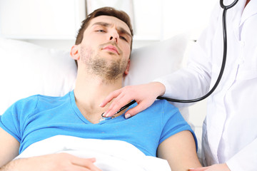 Obraz premium Doctor examining bronchi of patient close up