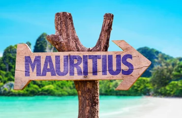Fototapeten Mauritius wooden sign with beach background © gustavofrazao