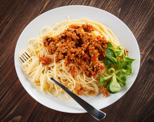 Pasta with meat, tomato sauce and vegetables