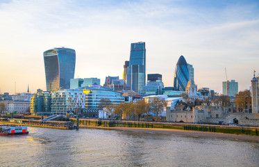 Fototapeta na wymiar LONDON, UK - APRIL 22, 2015: City of London panorama