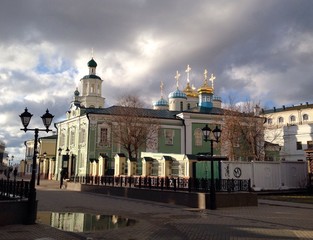 Fototapeta na wymiar orthodox church in Kazan