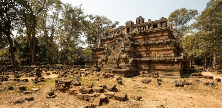 รูปภาพPhimeanakas เลือกดูภาพถ่ายสต็อก เวกเตอร์ และวิดีโอ484 Adobe Stock