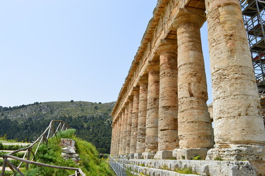 Temple de S&eacute;geste de cot&eacute; - Sicile