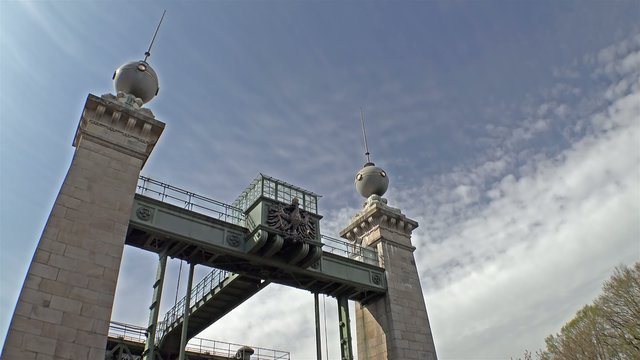 Tower of floodgate - timelapse - Waltrop, Henrichenburg, Germany