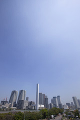 Fototapeta premium 開発が進む東京ベイエリア（建設中の高層ビルとマンション）