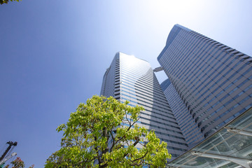 東京の高層オフィスビル