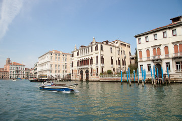 Transport rapide sur le grand canal