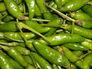 green hot peppers