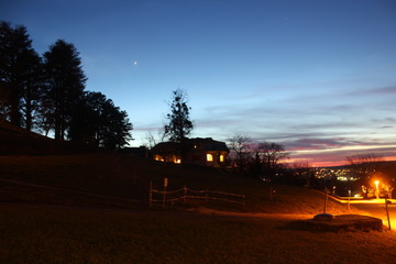 Obraz premium Dornach in der Nacht / Anthroposophische Kolonie 