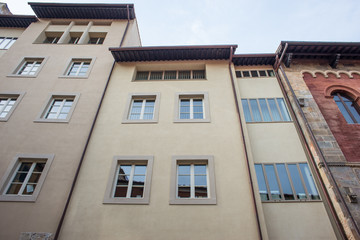 Facciata palazzo signorile, centro storico, Pisa