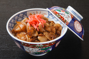 歌丼