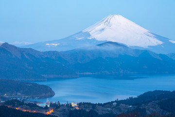 Fototapeta na wymiar Fuji Mountain Lake Hakone Sunrise
