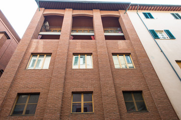 Facciata edificio moderno, uffici, nuova edilizia