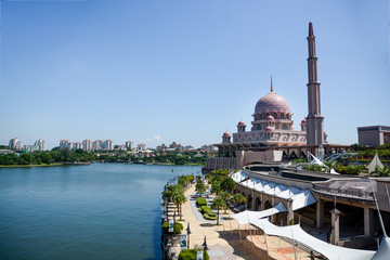 Fototapeta premium Putra Mosque, Putrajaya, Malaysia