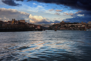 Naklejka premium Porto and Vila Nova de Gaia River View