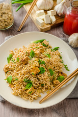Chinese noodles with tofu and cashew nuts