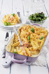 Nudelauflauf mit Lachs