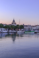 Fototapeta na wymiar Reflexion Vieux Port de La Rochelle