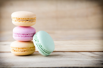 Macaroons.