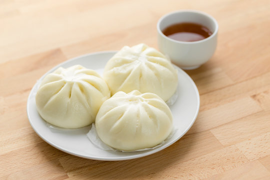 Chinese tea and steamed bun