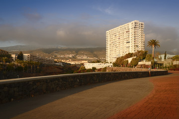 Obraz premium Quay at night, Tenerife, Spain