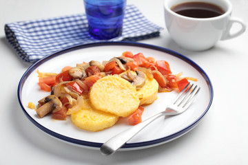 Polenta with mushrooms and vegetables