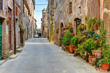 Fototapeta na wymiar Alley old town Tuscany Italy