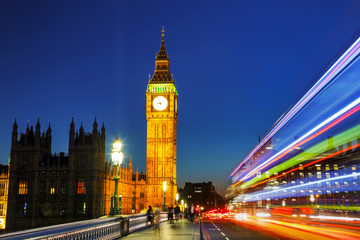 Fototapeta na wymiar Clock tower in London
