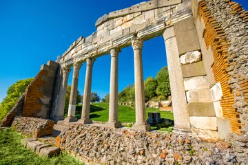 Photo sur Plexiglas Rudnes Temple ruins in Ancient Apollonia