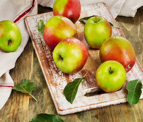 Apples