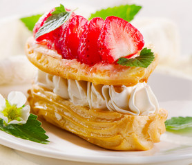 cream puff with strawberries