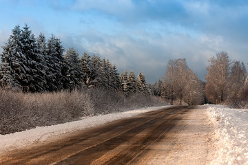 Obraz na płótnie Canvas Winter road