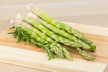 Raw asparagus