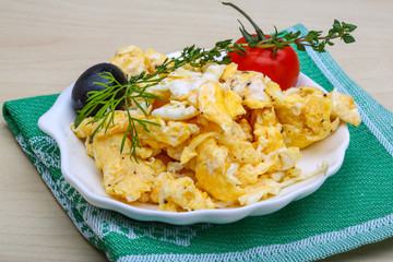 Scrambled eggs with tomato