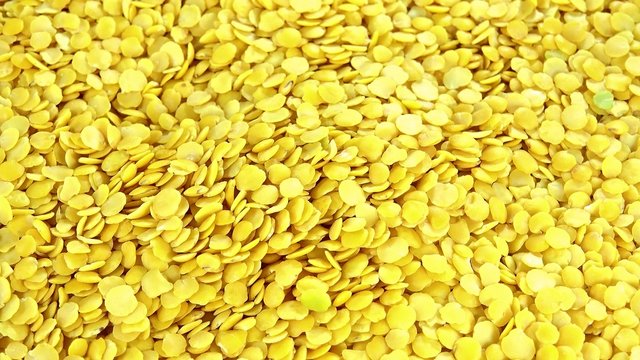Dried Yellow Lentils (not loopable 4K UHD footage)