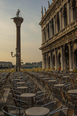 Obraz premium VENICE/ITALY 27TH SEPTEMBER 2006 Dawn in San Marco Square