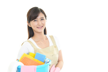 お掃除をする女性