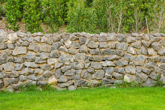 Stone fence cheap