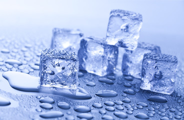ice cubes 